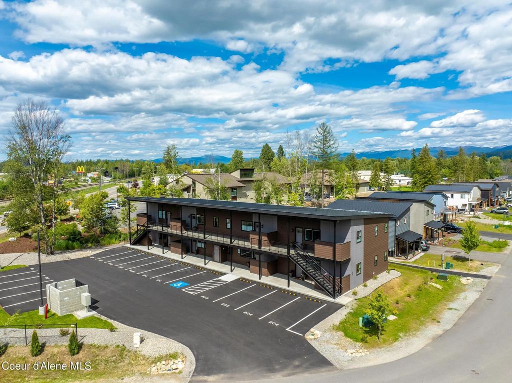 50 Carnelian Ave Unit 102, Ponderay