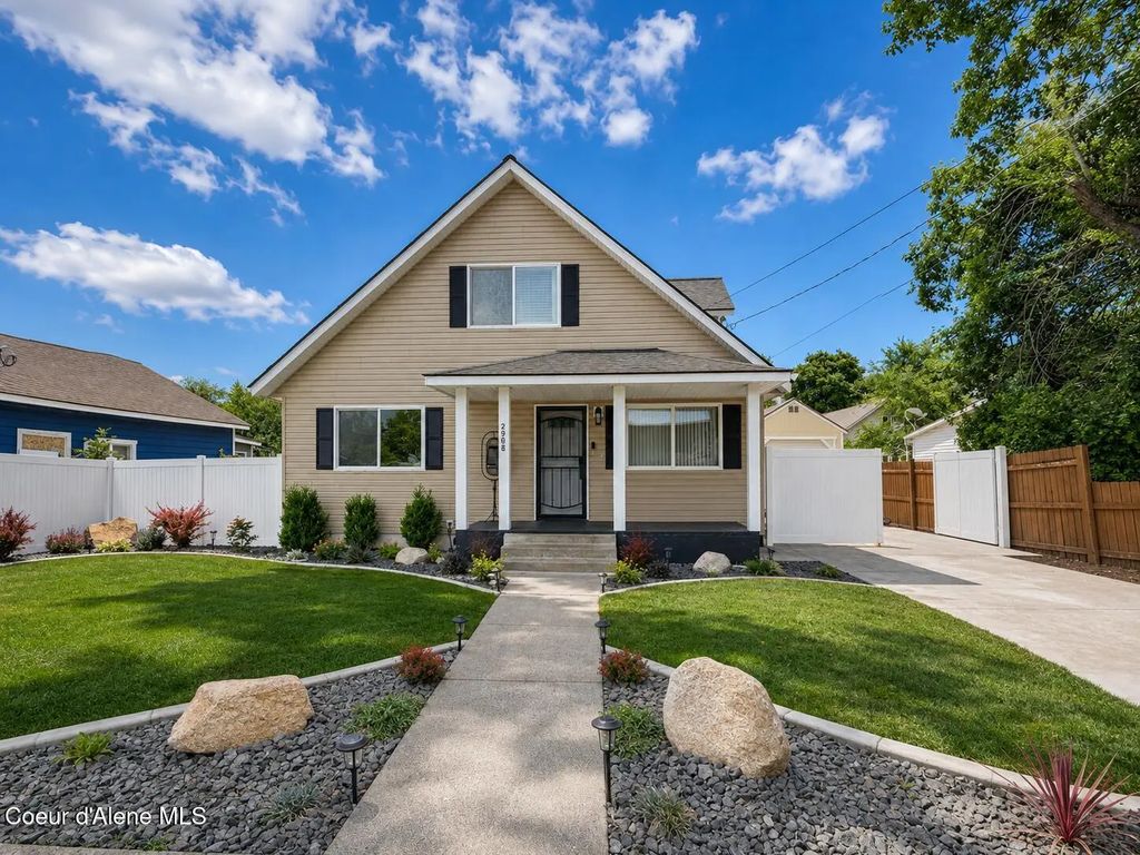 2908 N 11th St, Coeur d'Alene