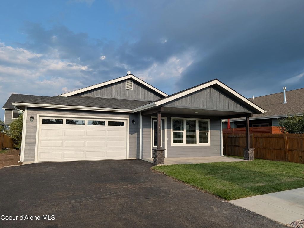1525 Nicholas Way, Sandpoint