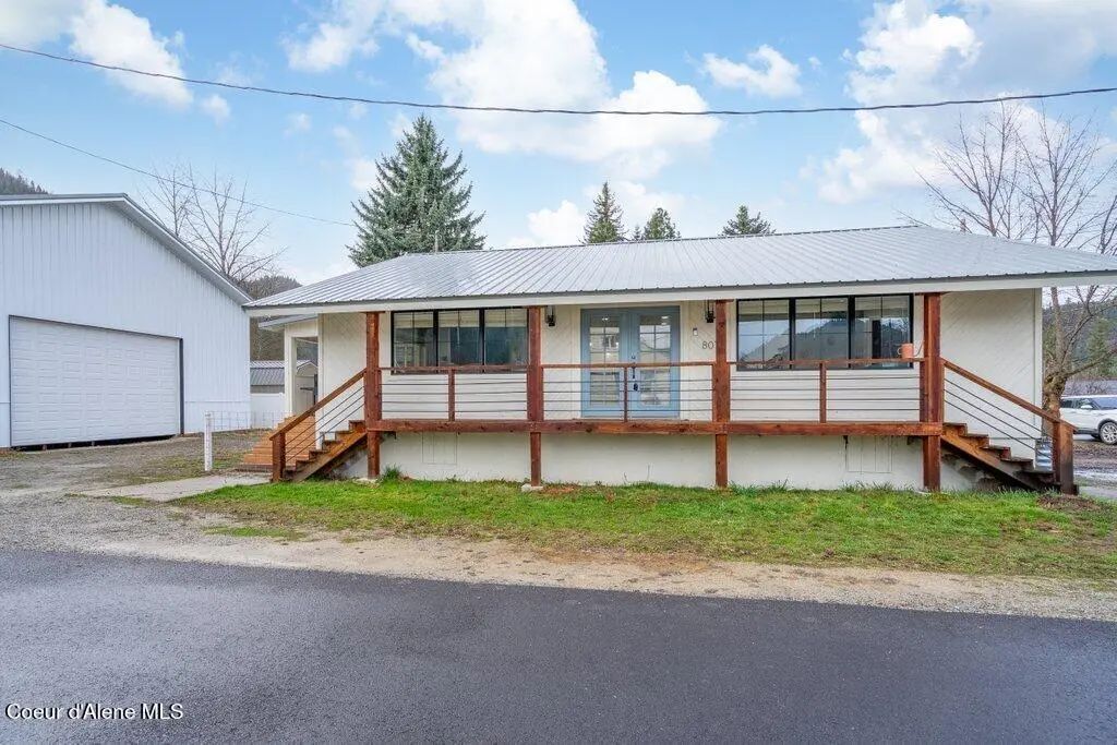 807 E Garden Ave, Osburn