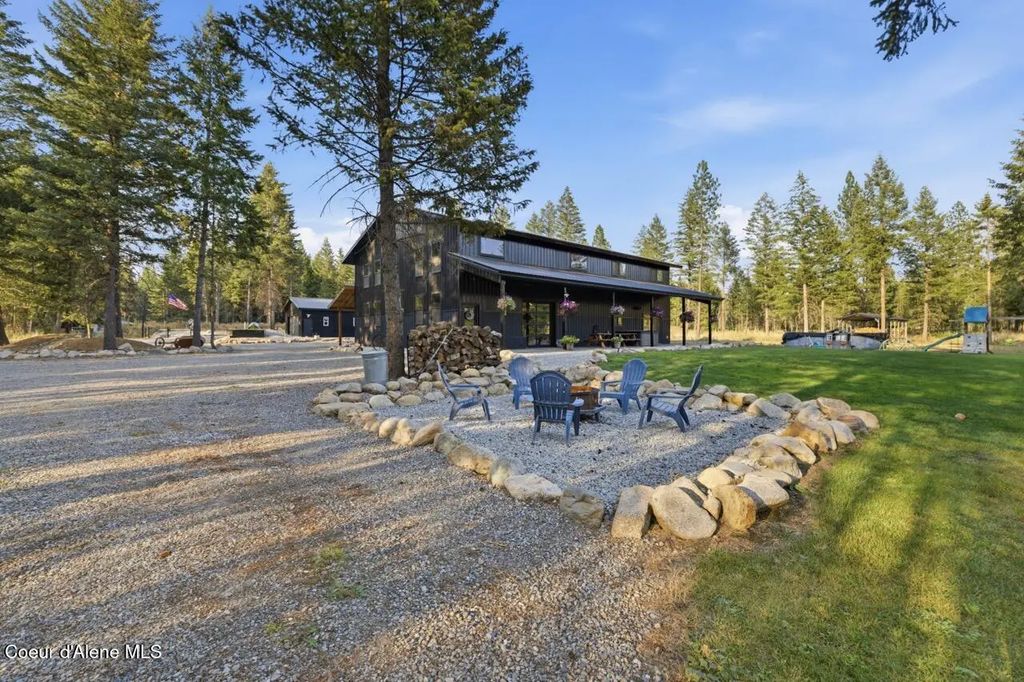 816 Old House Rd, Athol