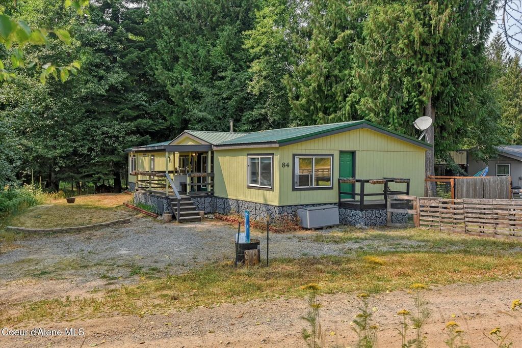 84 Big Burl Rd, Sagle