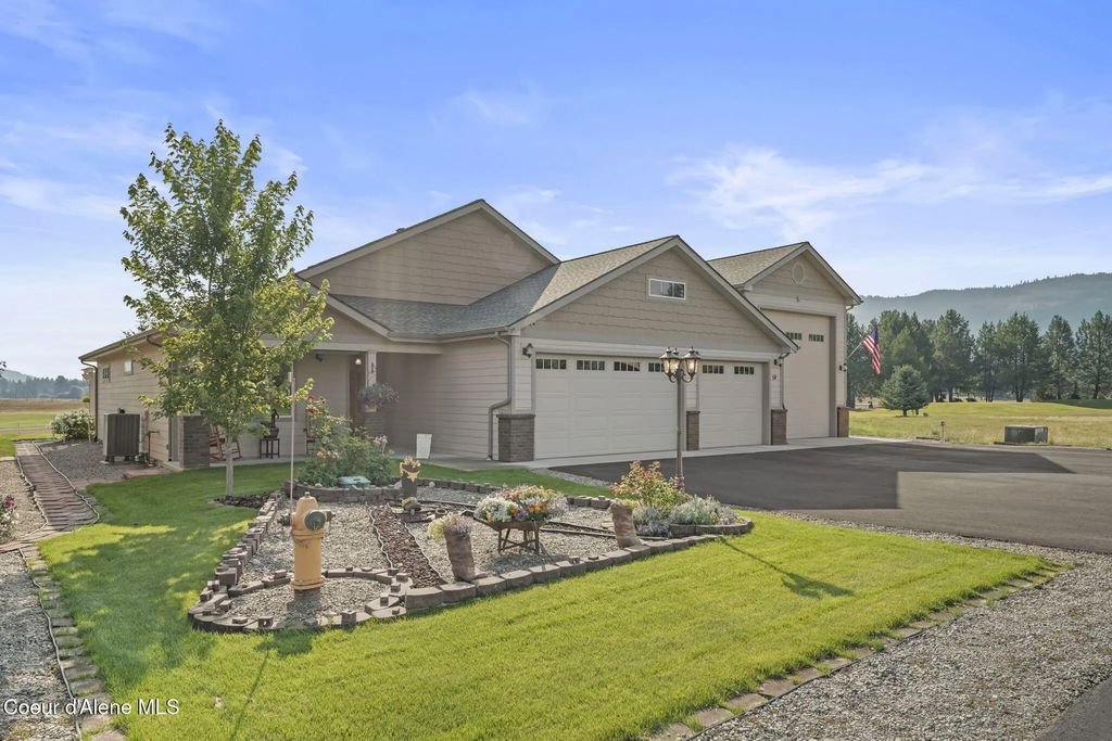 58 Links Dr, Blanchard