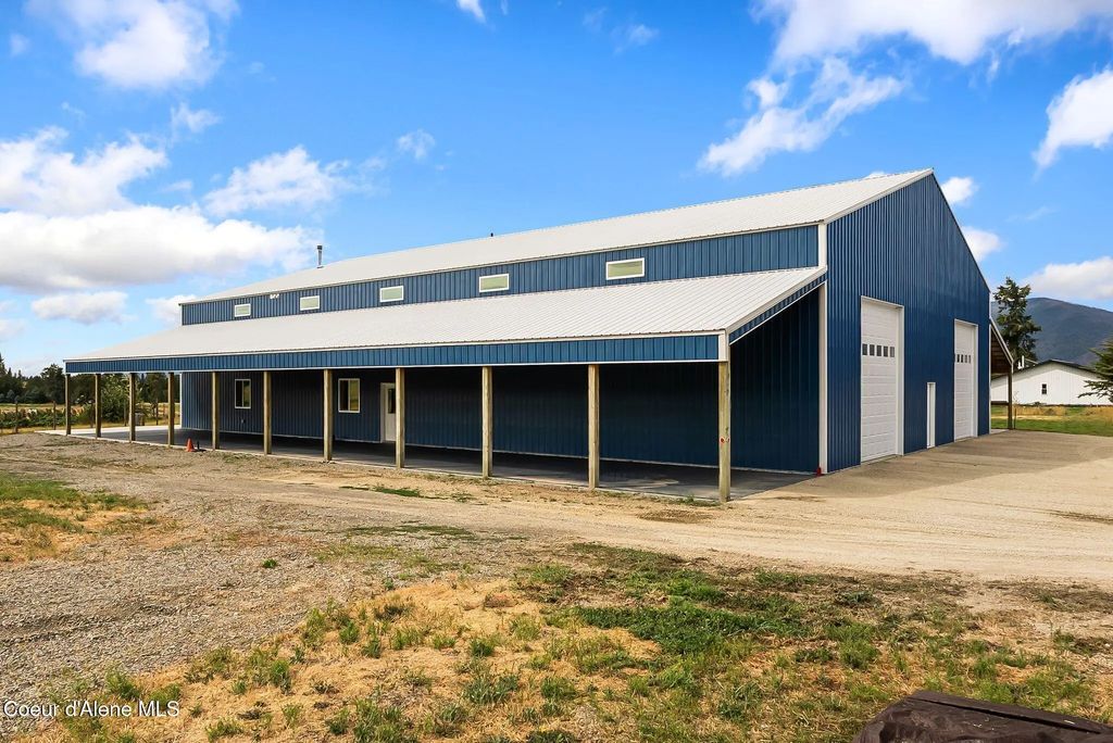 352 Fawn Ln, Bonners Ferry