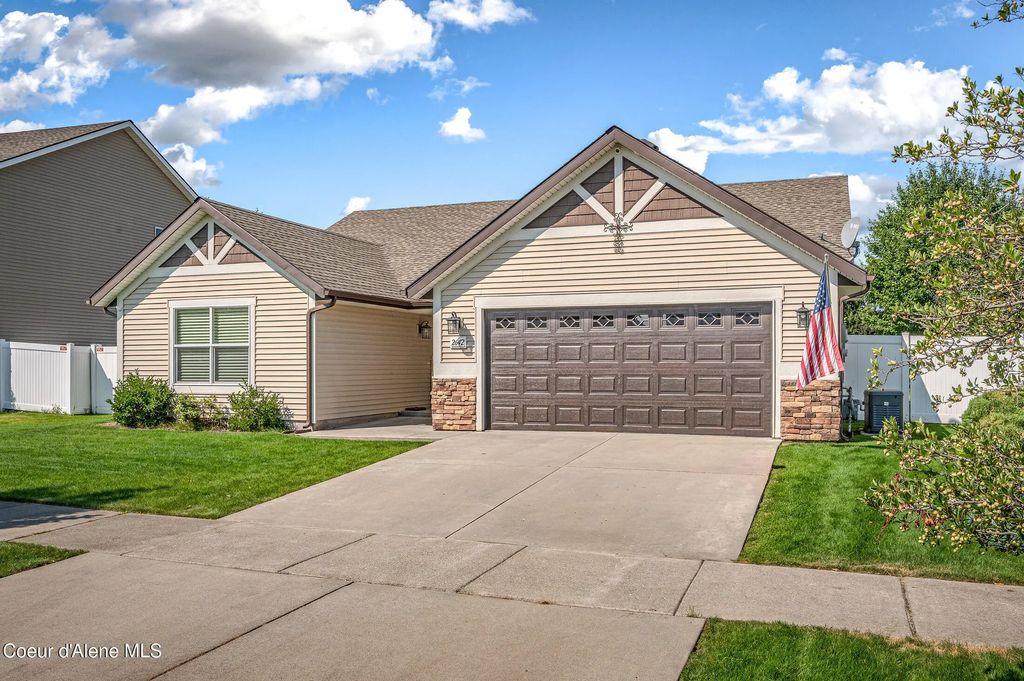 2642 E Thrush Dr, Post Falls