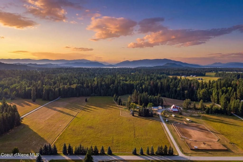 5000 Selle Rd, Sandpoint