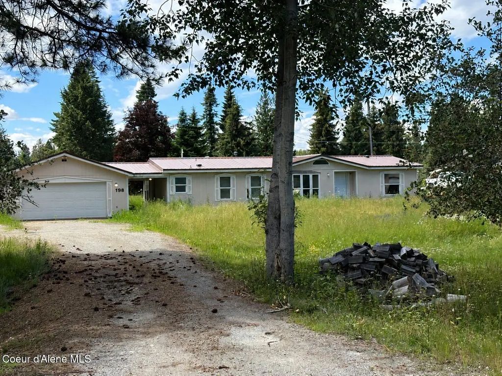 198 Eastside Rd, Priest River