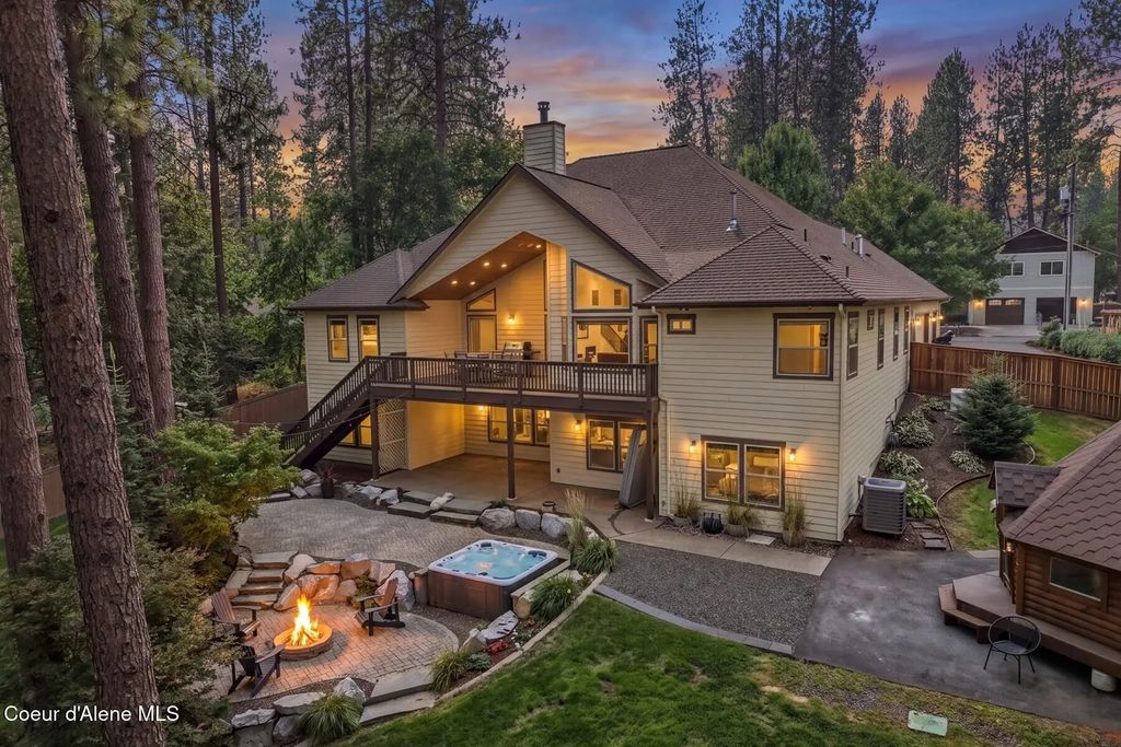 3617 W Pineridge Dr, Coeur d'Alene
