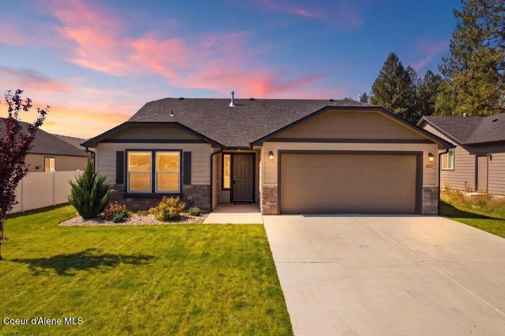 16321 N Hadley Loop, Rathdrum