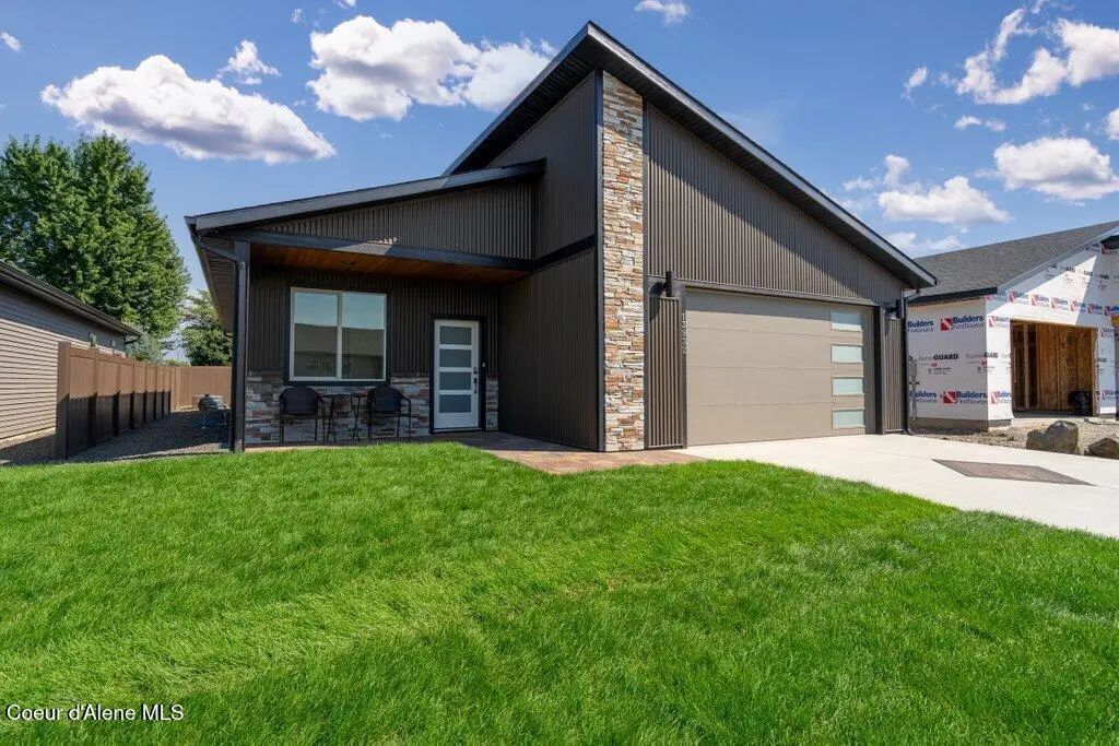 13932 N Rainier Loop, Rathdrum