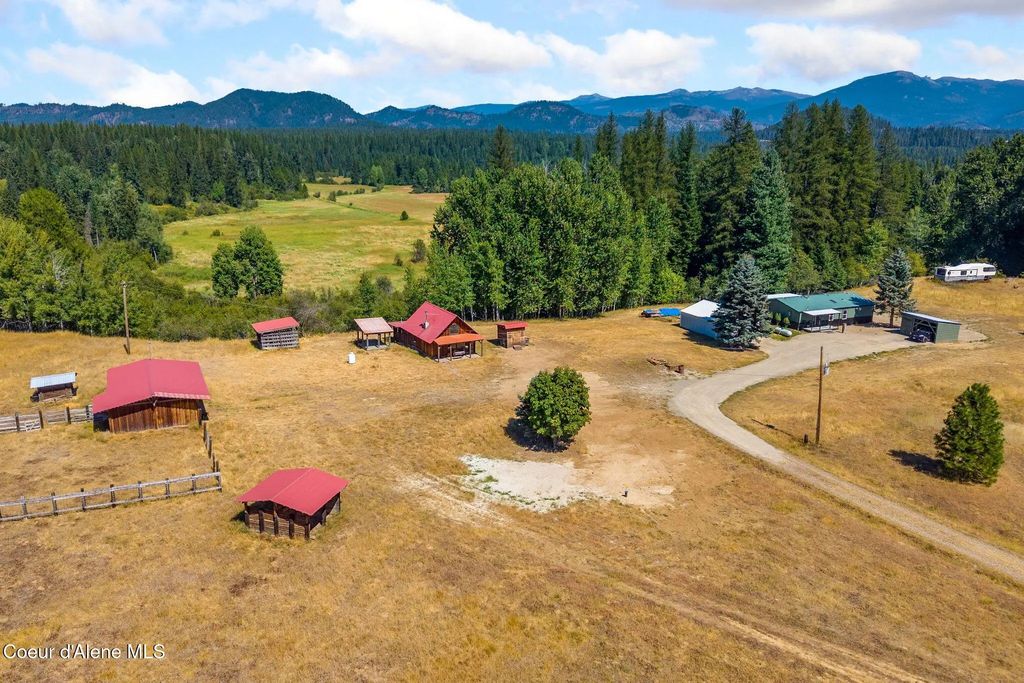 1193 Gleason Mcabee Falls Rd, Priest River