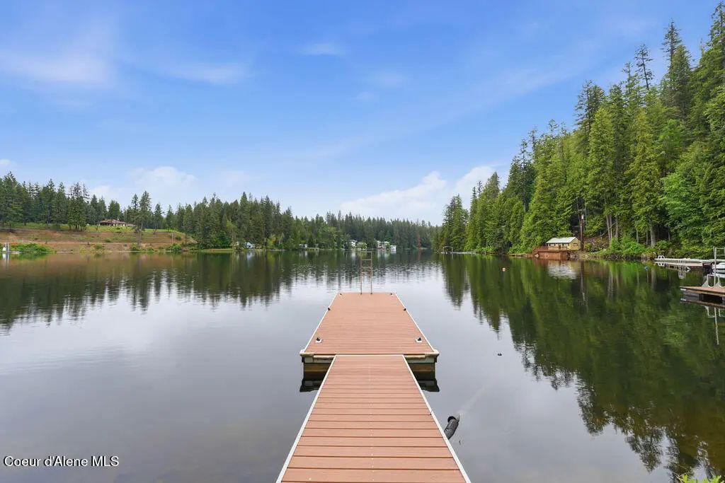 23896/2389 N Bridge Lake Rd, Rathdrum
