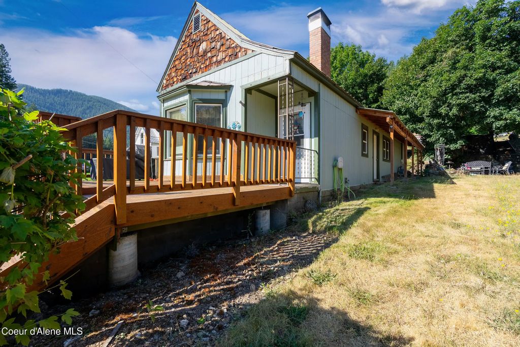 105 Residence St, Mullan