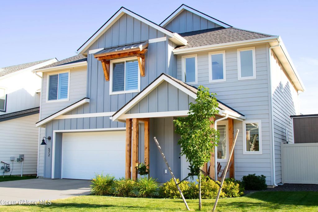 572 University Park Way, Sandpoint