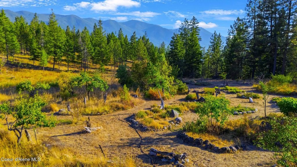 528 Glacier Rd, Bonners Ferry