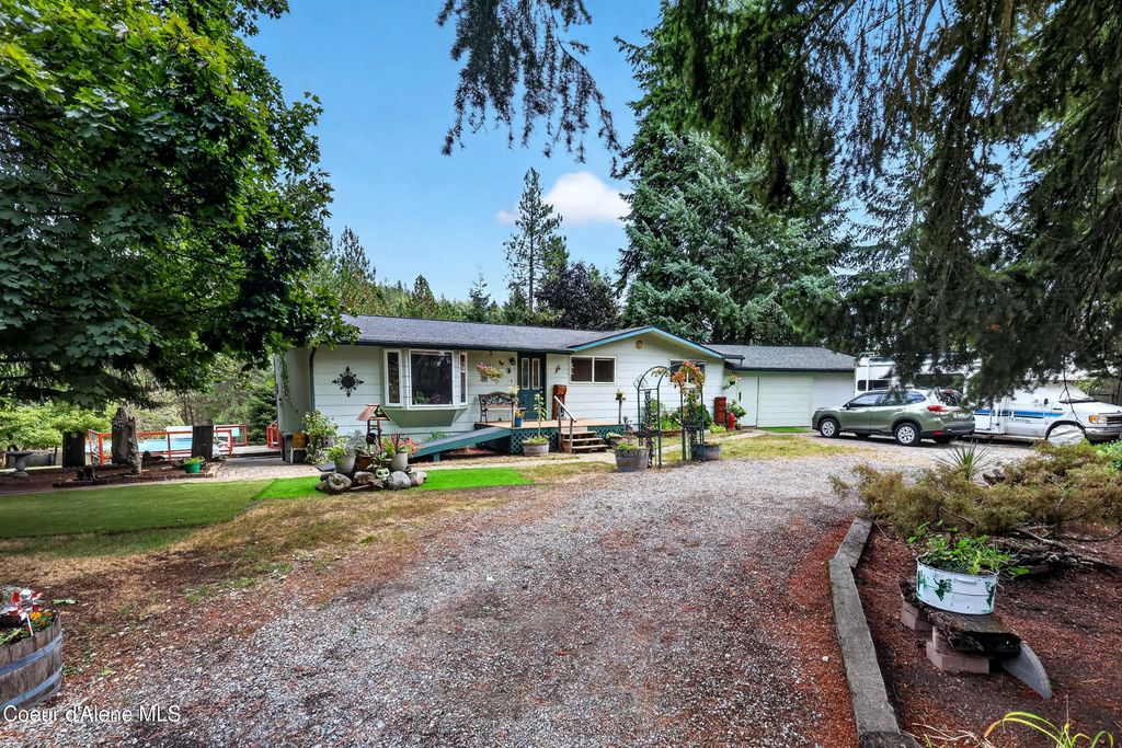 8201 E Sunnyside Rd, Coeur d'Alene