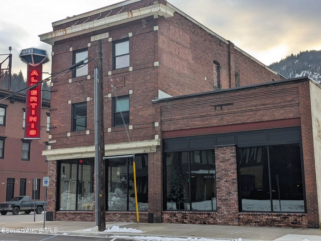 216-220 6th St, Wallace