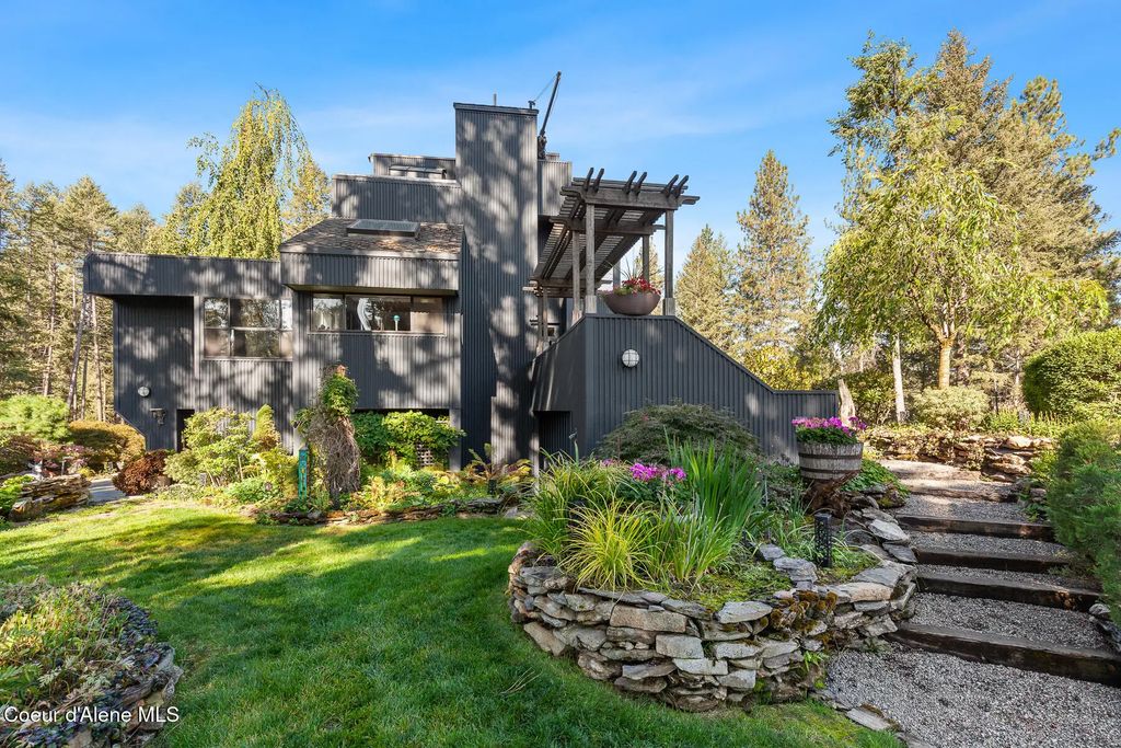 355 S Hidden Cove Rd, Coeur d'Alene