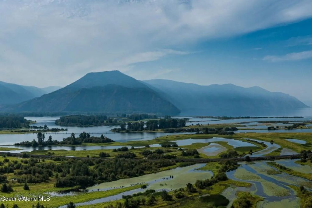 52325 Highway 200, Clark Fork