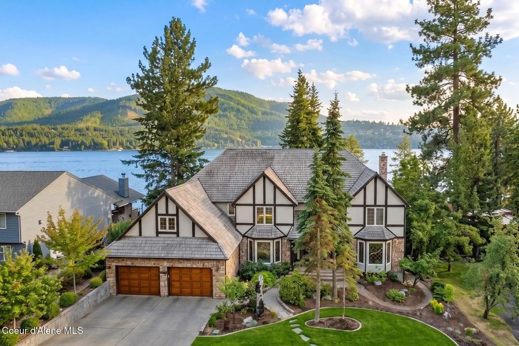3112 E Point Hayden Dr, Hayden Lake
