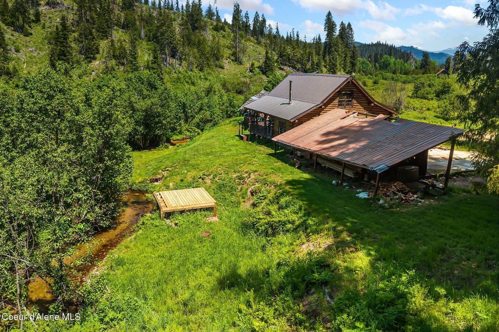2502 Greenhood Rd, Priest River