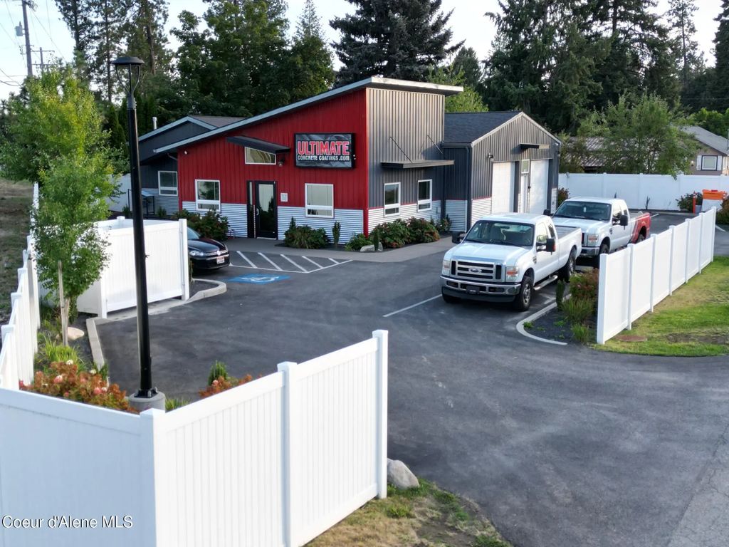 7946 W 4th St, Rathdrum