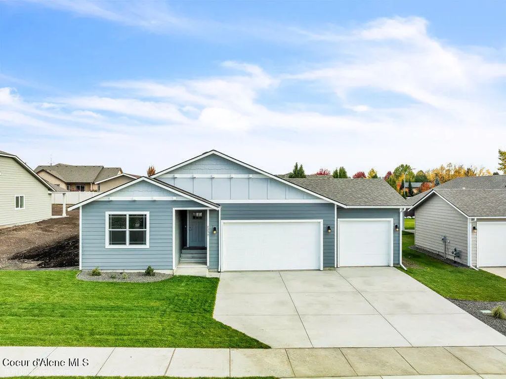 4242 N Arrowleaf Loop, Post Falls