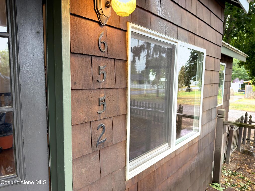 6552 Jackson St, Bonners Ferry