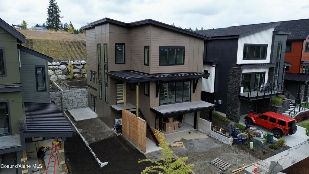2761 W Lumber Ln, Coeur d'Alene