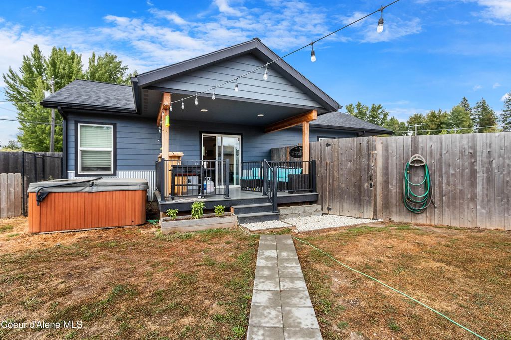 110 Van Horn Ave, Sandpoint