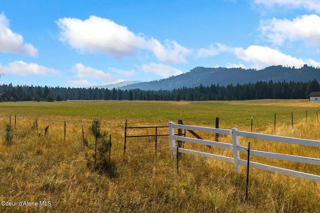 134 Hot Rod Lane, Priest River