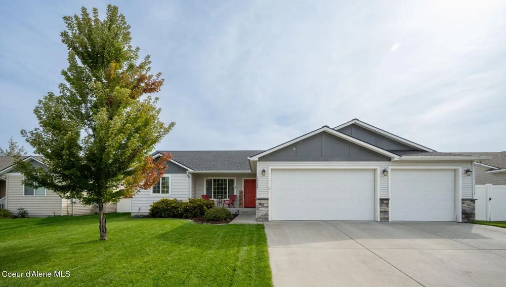 13328 N Zodiac Loop, Rathdrum