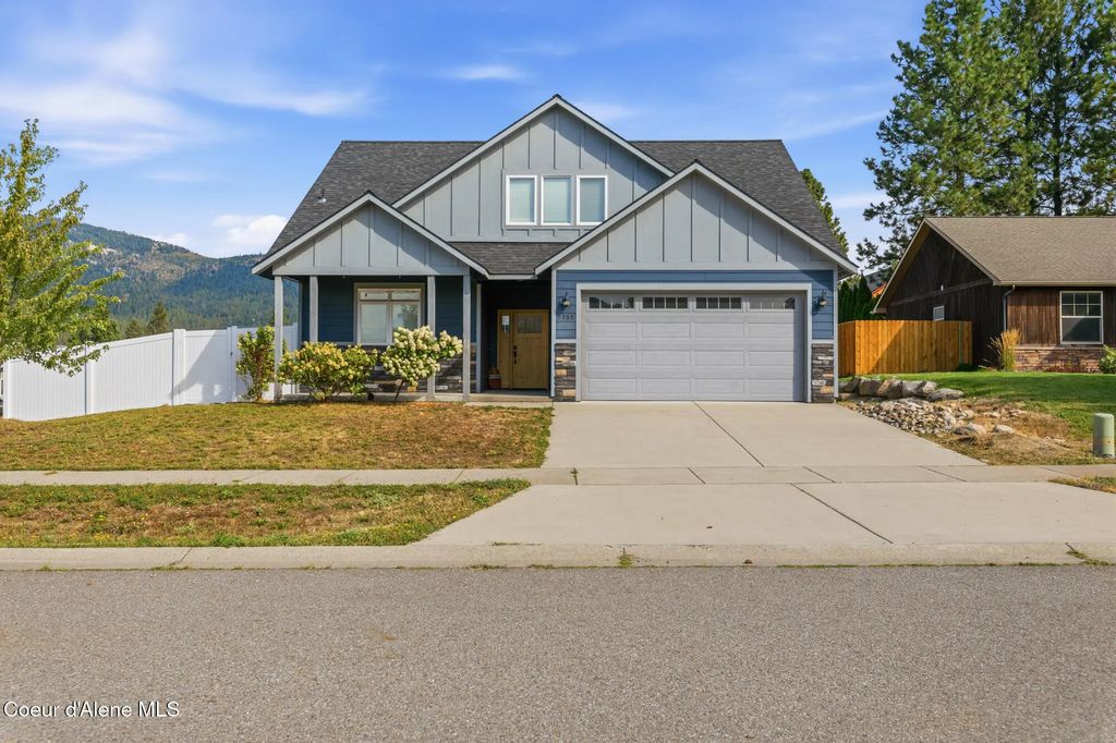 7785 W Meadow Lark Ln, Rathdrum