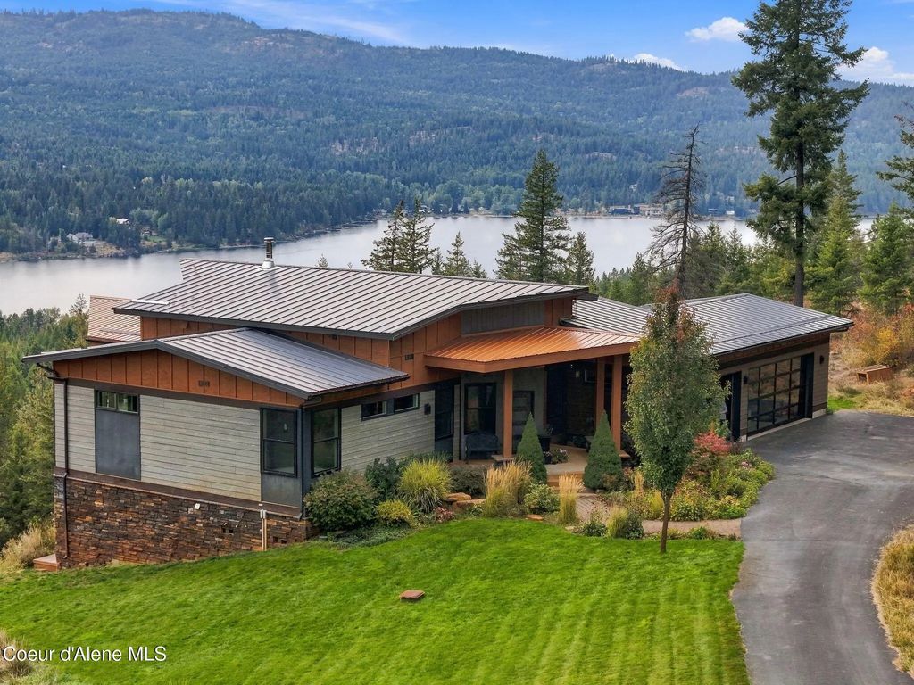 606 Berry Hill, Cocolalla
