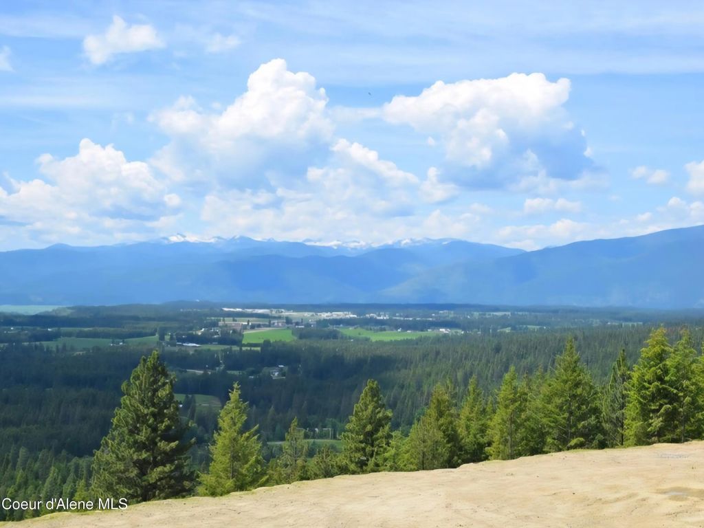 1247 Pintail Dr, Bonners Ferry