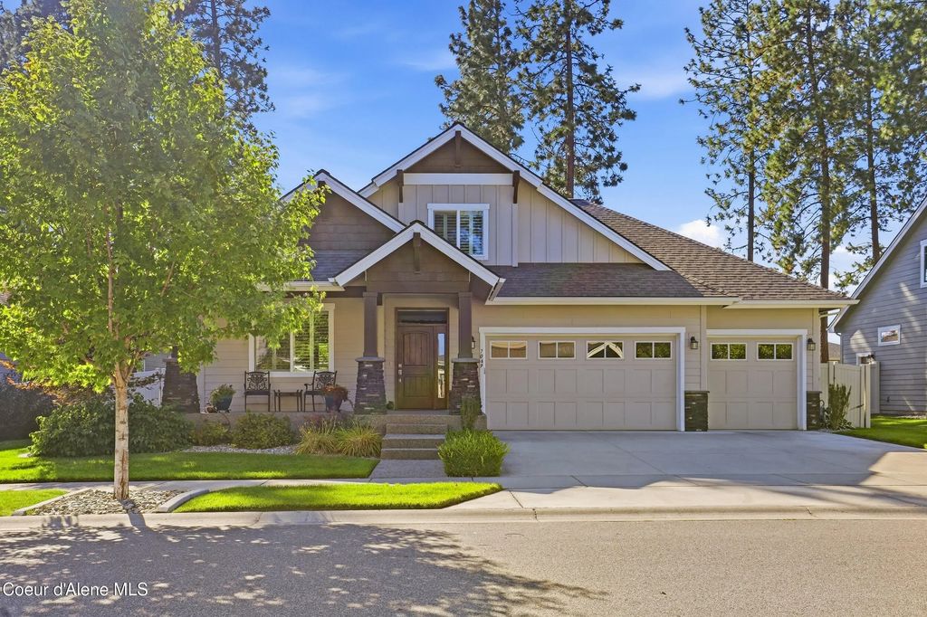 7049 Baudelaire Dr, Coeur d'Alene
