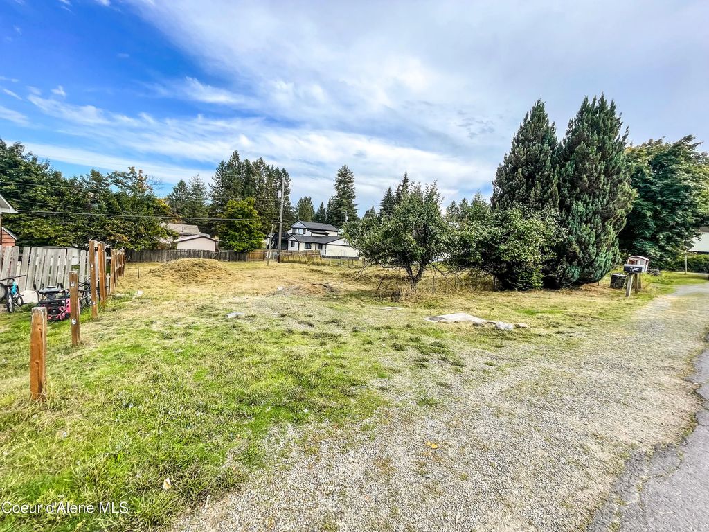 1166 S 3rd St, St. Maries