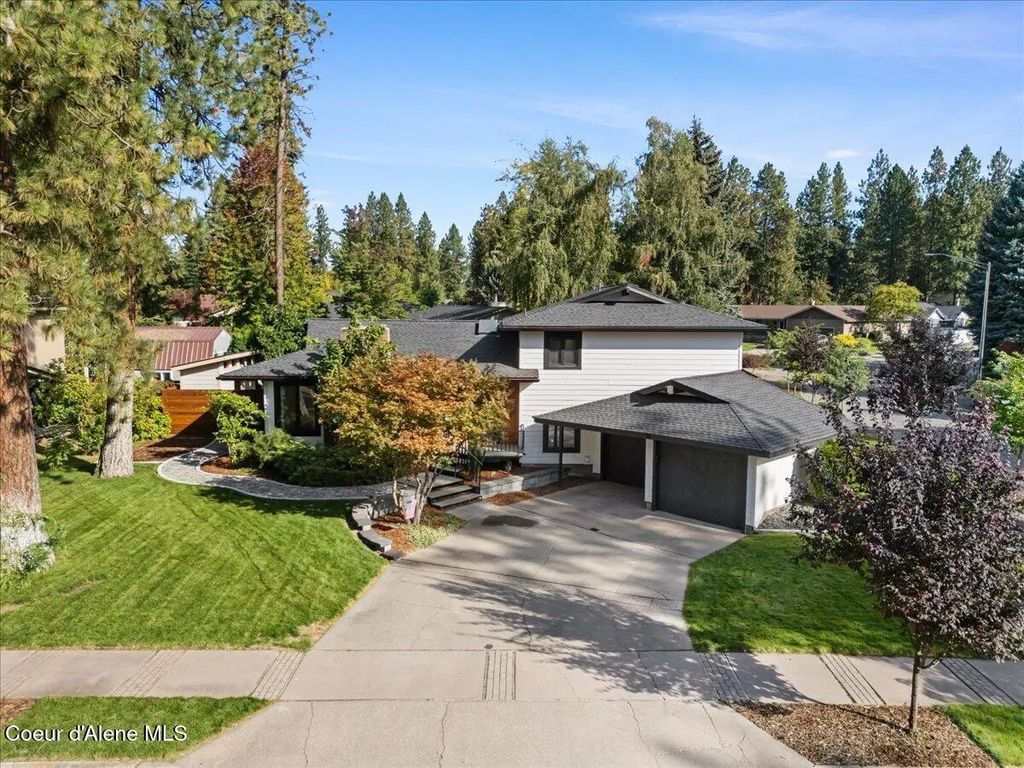2201 W Canyon Dr, Coeur d'Alene