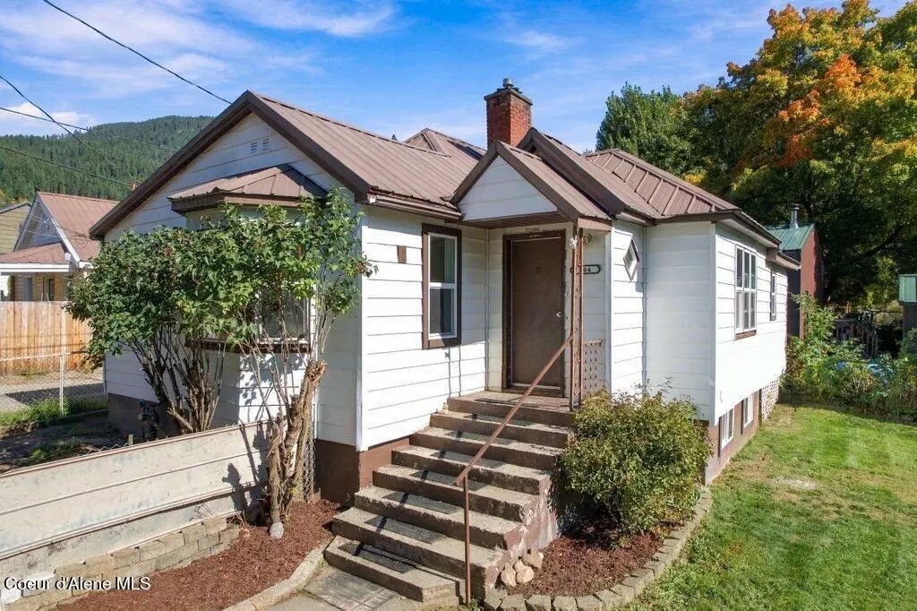 104 Western Ave, Silverton