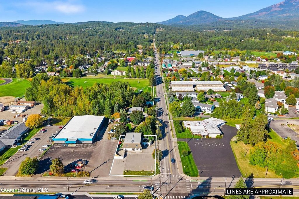 102 S Division Ave, Sandpoint