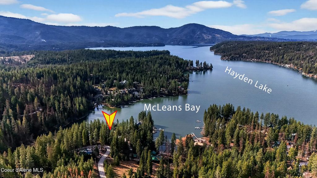 Nka N Waters Edge Ct, Hayden Lake