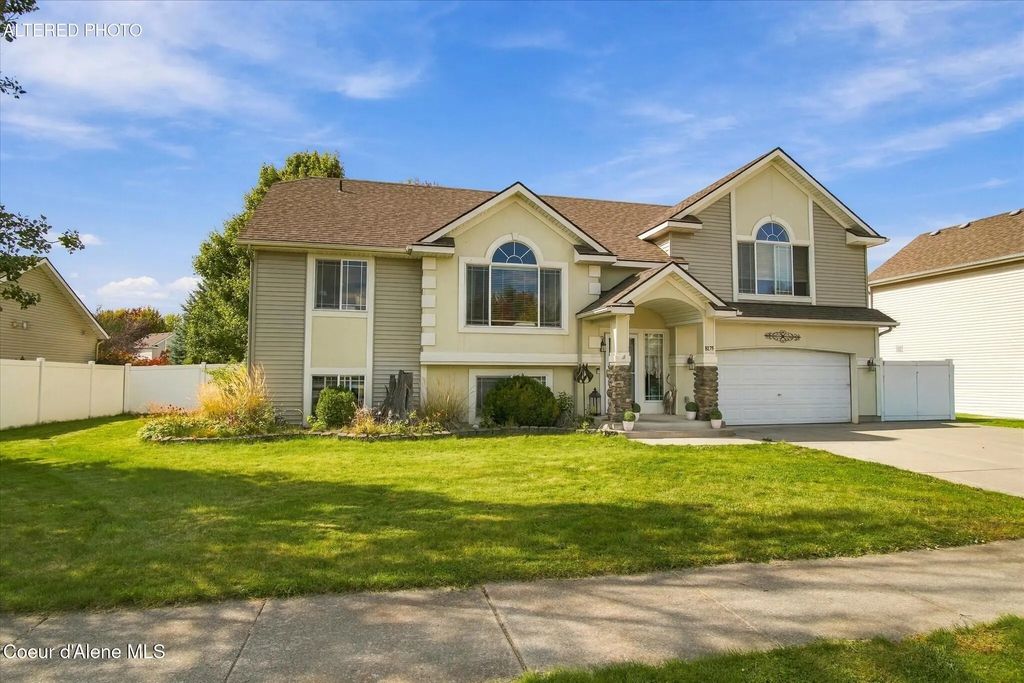 8175 N Salmonberry Lp, Hayden