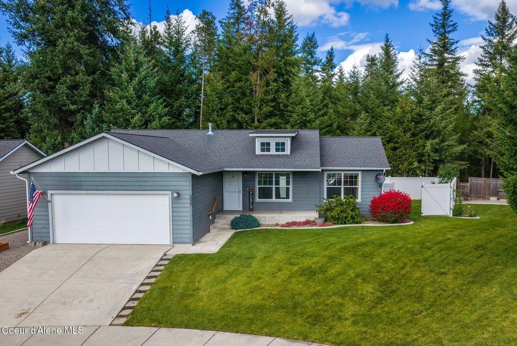 5873 W Fredrick Loop, Spirit Lake