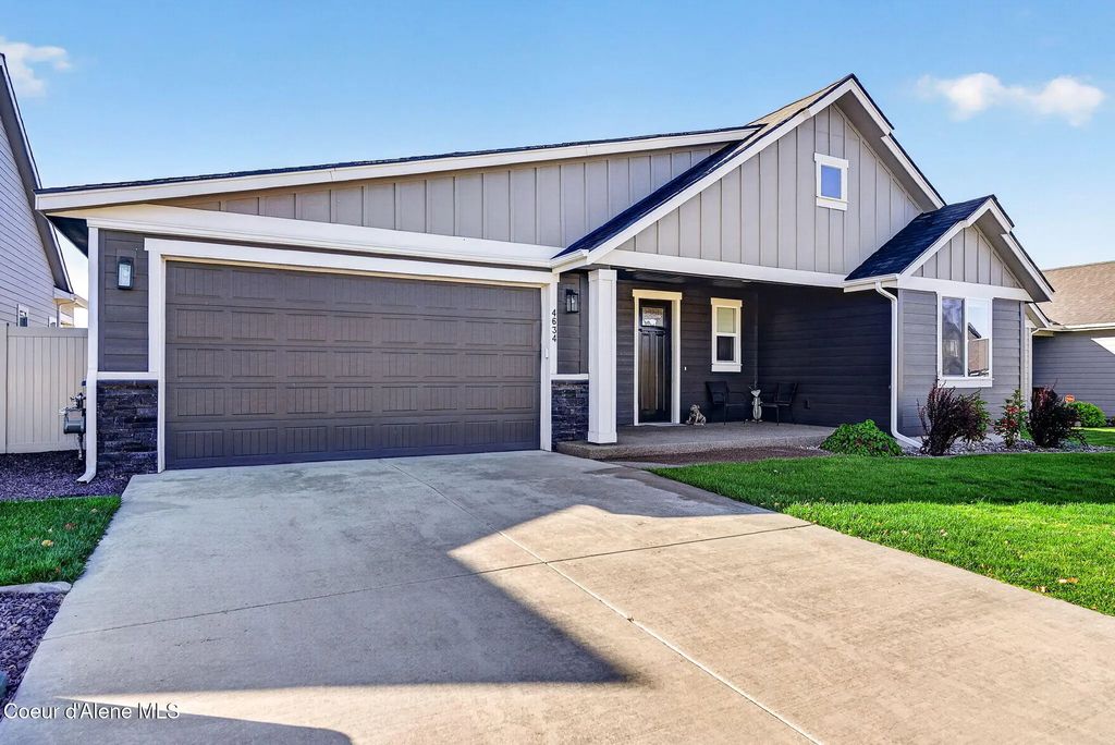 4634 E Corsac Fox Ave, Post Falls