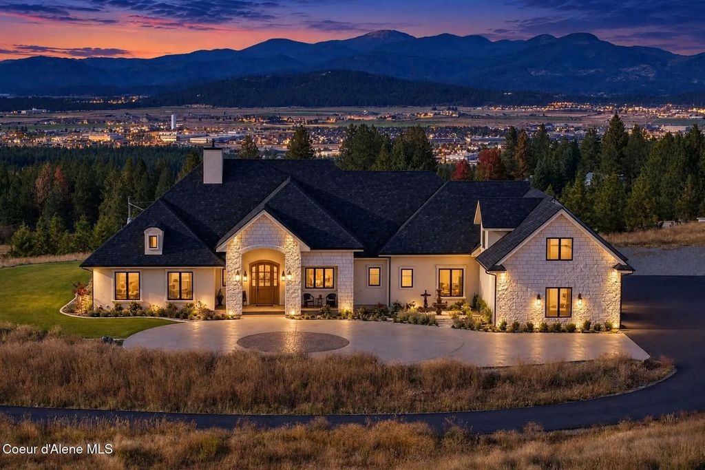 15886 W Carmel Way, Post Falls