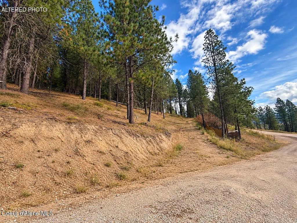 2972 S Fork Rdg, Smelterville