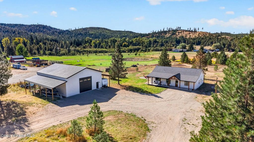 28 Happy's Ln, Priest River