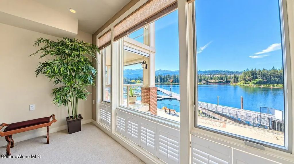 415 W Waterside Dr 201, Post Falls