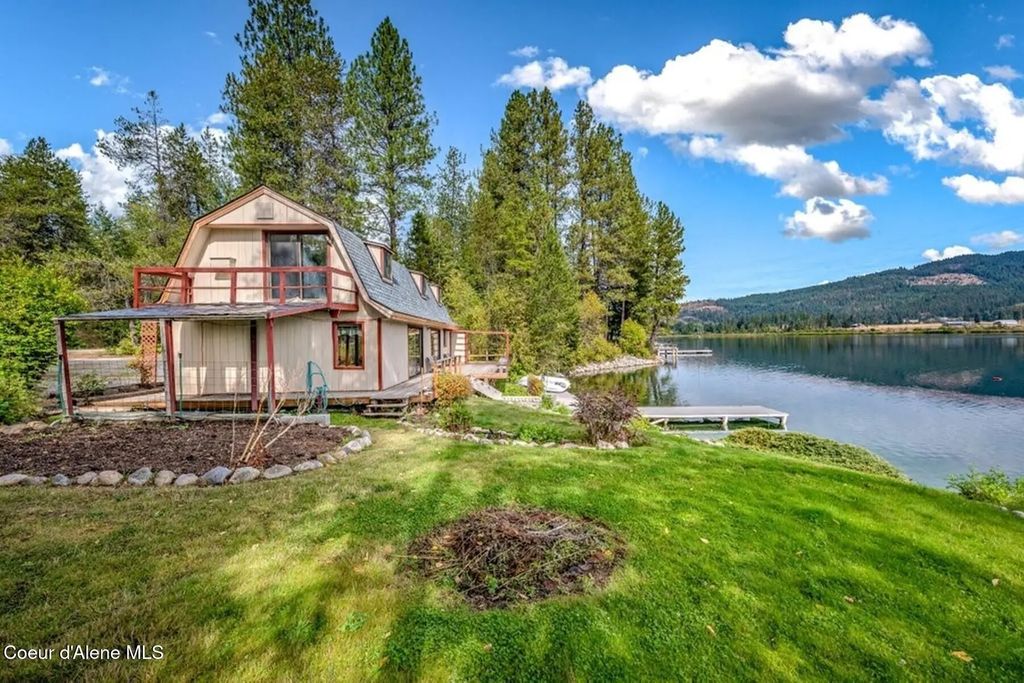 15751 Dufort Rd, Priest River
