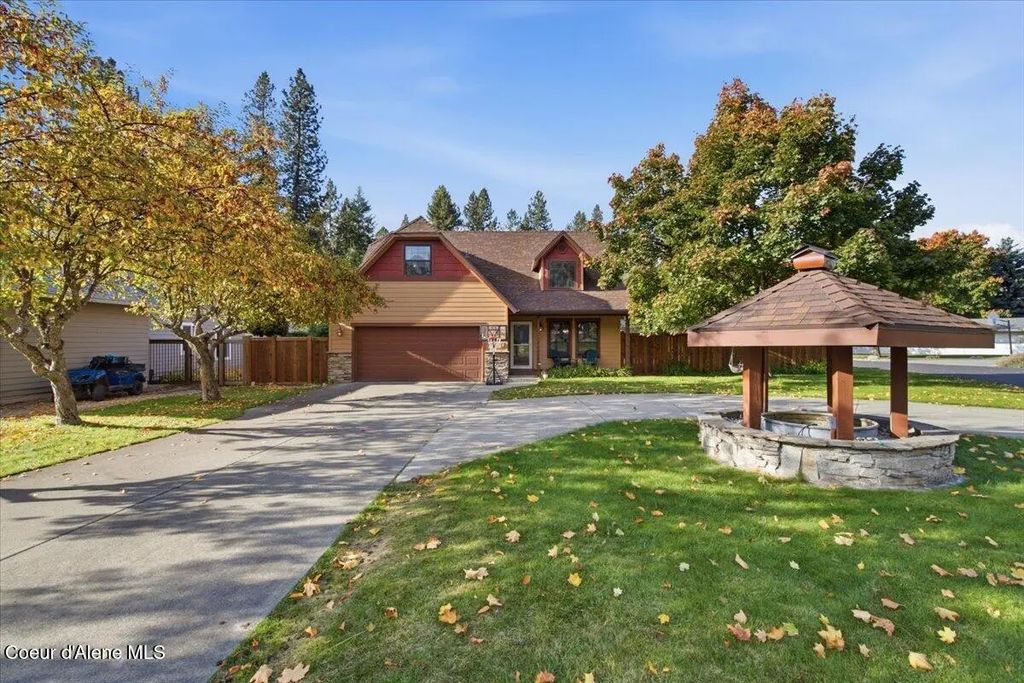 2588 E Cherry Hill Rd, Coeur d'Alene Property Listing: MLS® #26-10186